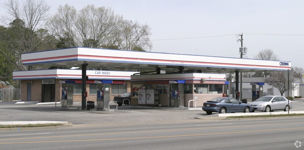 1229 Todds Ln, Hampton, VA for sale - Primary Photo - Image 1 of 1