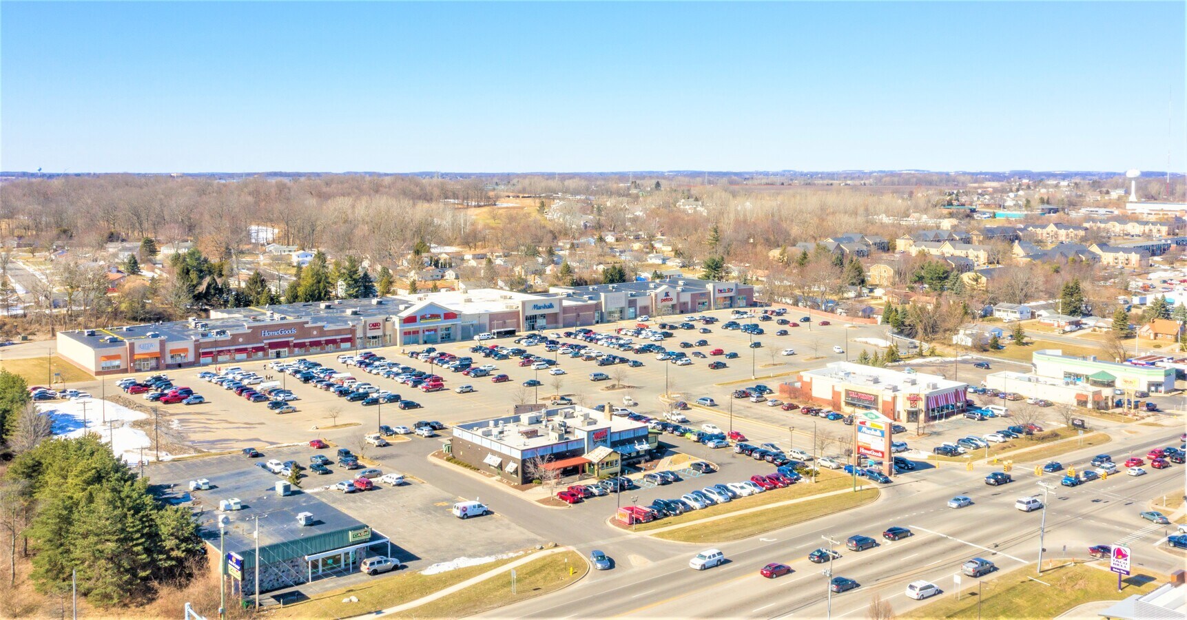 3165 Alpine Ave, Grand Rapids, MI 49544