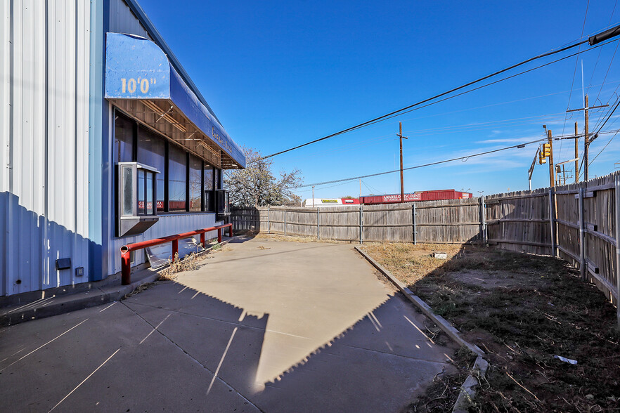 4001 River Rd, Amarillo, TX for lease - Building Photo - Image 3 of 27