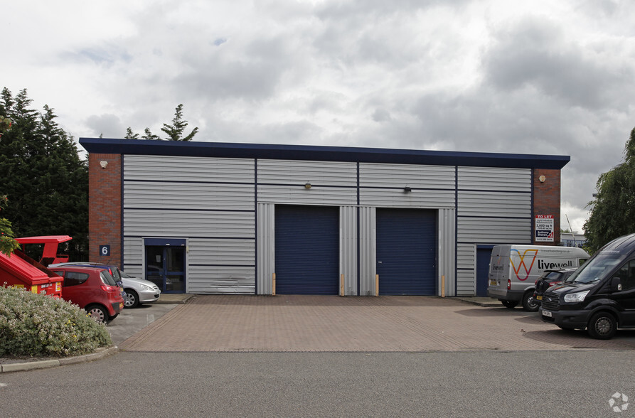 Waterside Rd, Leeds for lease - Building Photo - Image 1 of 4