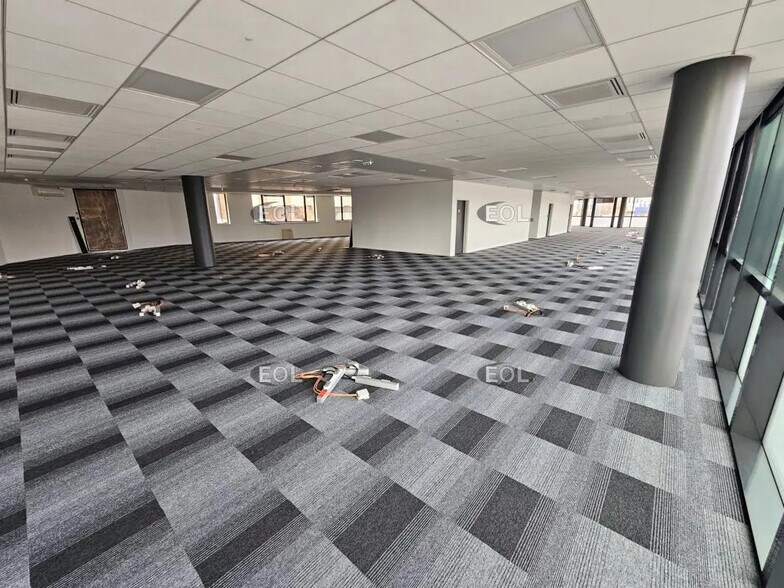 Office in Ivry-sur-Seine for lease - Interior Photo - Image 1 of 32