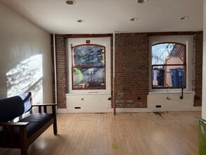 15 Pierrepont St, Brooklyn, NY for lease Interior Photo- Image 1 of 5