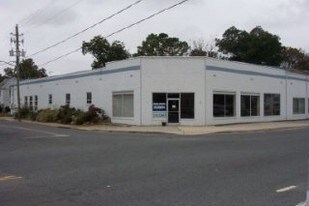 110 Market St, Onancock VA - Storefront Property