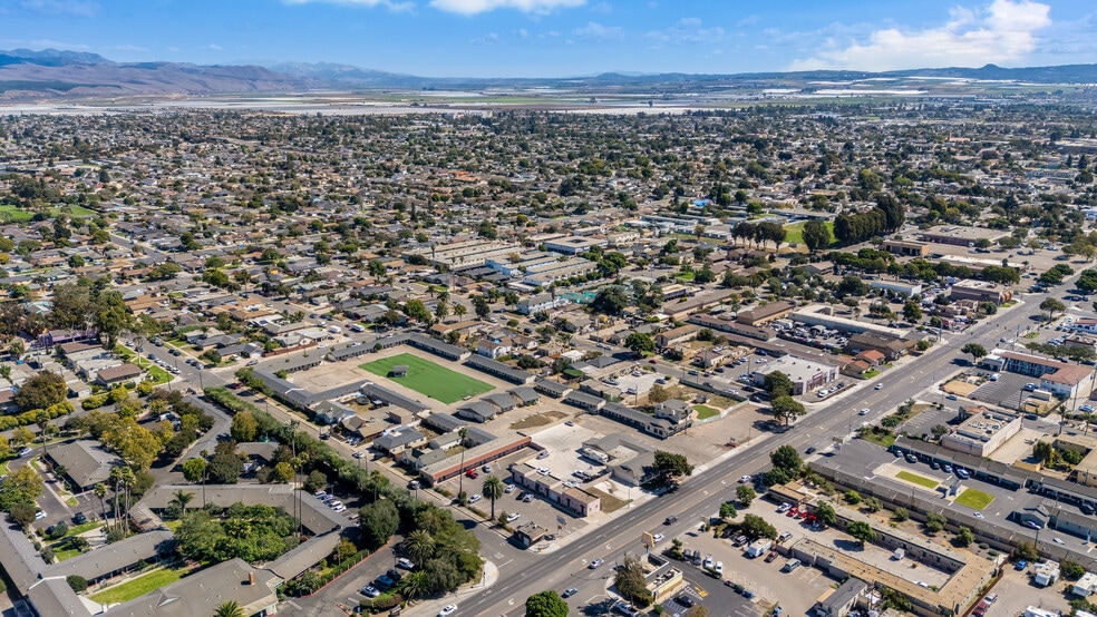 1330 N Broadway, Santa Maria, CA for sale - Building Photo - Image 3 of 5
