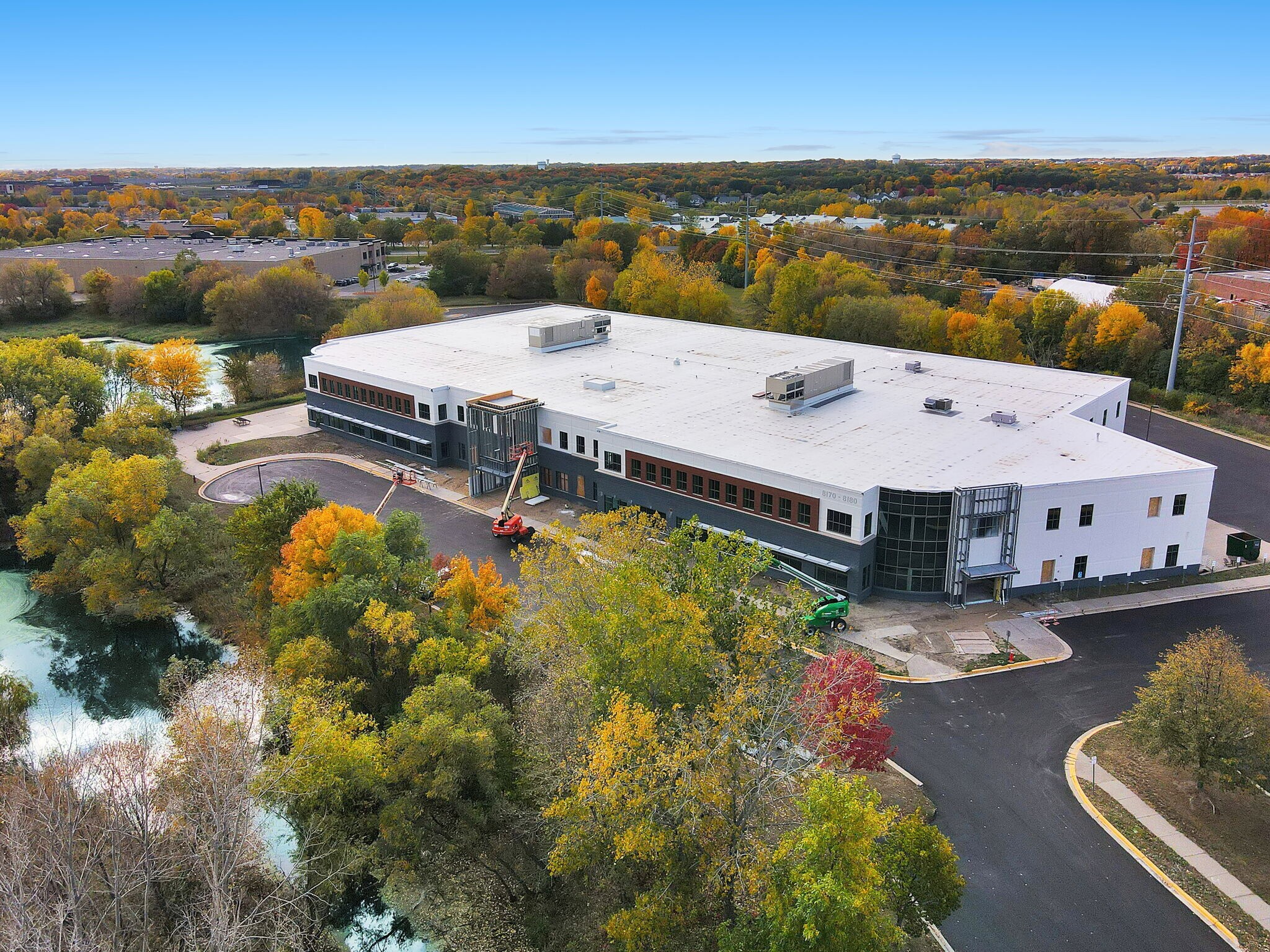 8170 Upland Cir, Chanhassen, MN for lease Building Photo- Image 1 of 11