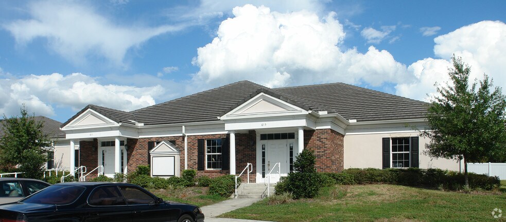 611-615 Lumsden Rd, Brandon, FL for sale - Primary Photo - Image 1 of 1