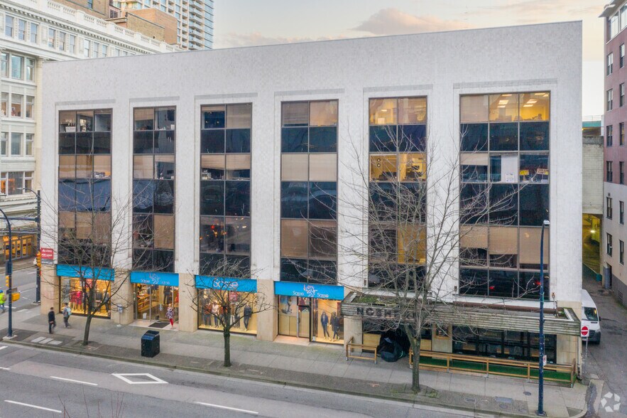 698 Seymour St, Vancouver, BC for lease - Building Photo - Image 2 of 8