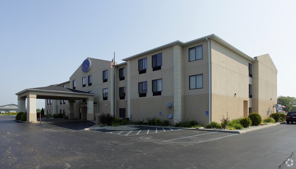 1755 Phoenix St, South Haven, MI for sale - Primary Photo - Image 1 of 1