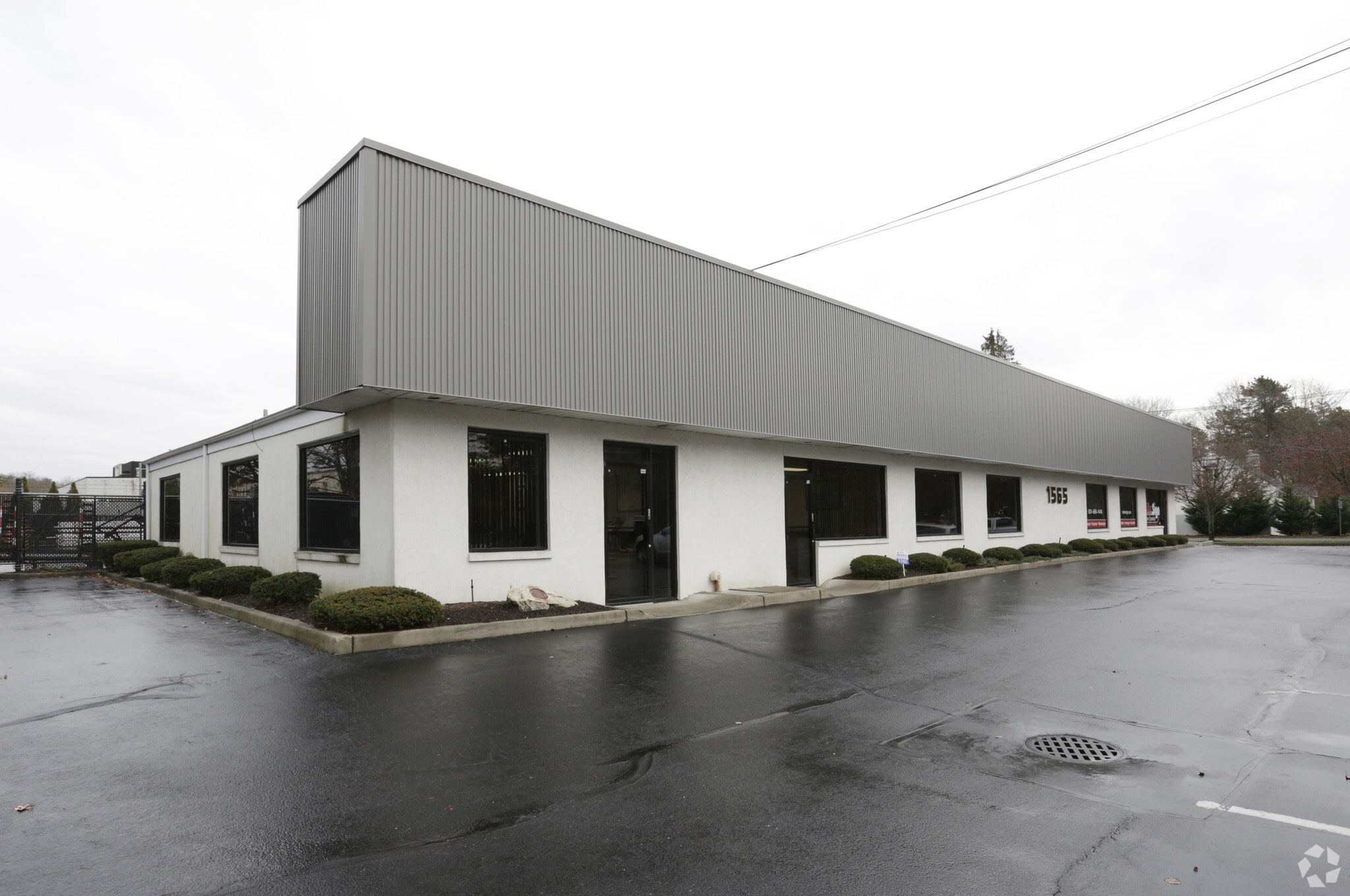 1565 Sycamore Ave, Bohemia, NY for lease Building Photo- Image 1 of 10