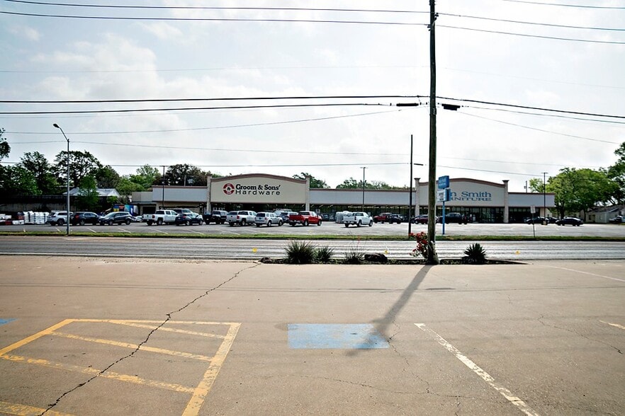 220 S Palestine St, Athens, TX for sale - Building Photo - Image 3 of 10