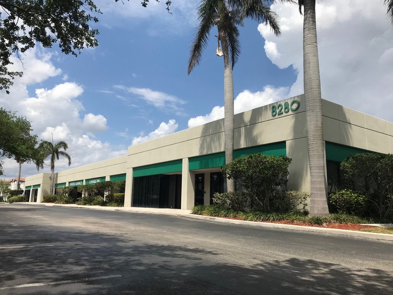 8280 NW 27th St, Miami, FL for lease - Building Photo - Image 1 of 7