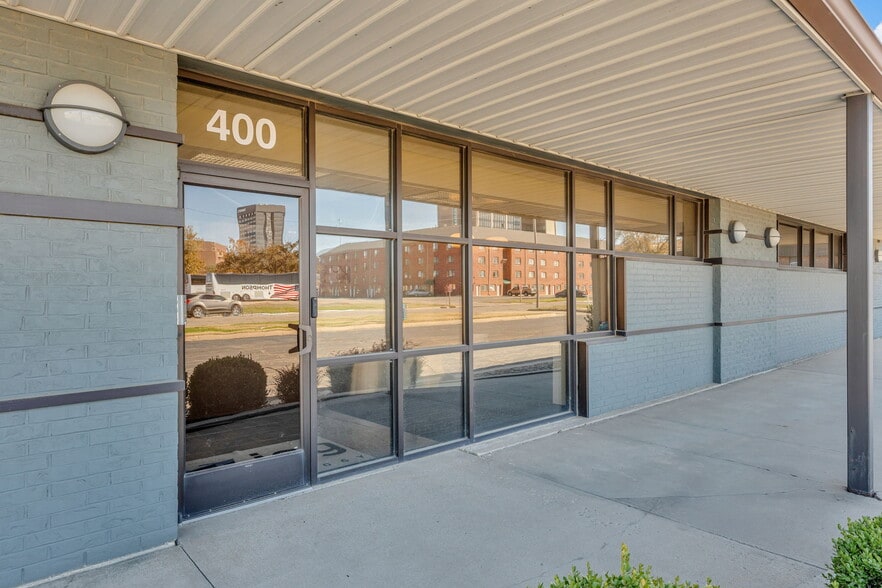 400 SE Jefferson St, Topeka, KS for sale - Building Photo - Image 2 of 78