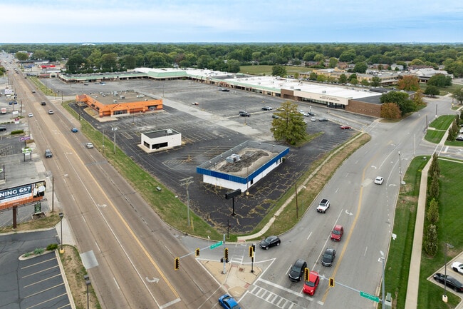 More details for 2301-2585 S MacArthur Blvd, Springfield, IL - Retail for Auction