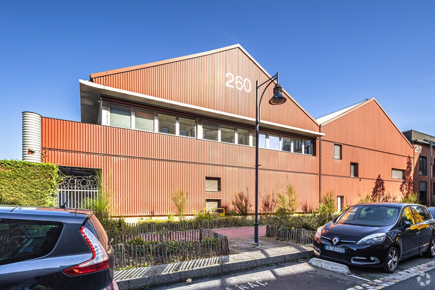 45 Avenue Victor Hugo, Aubervilliers for lease - Primary Photo - Image 1 of 3
