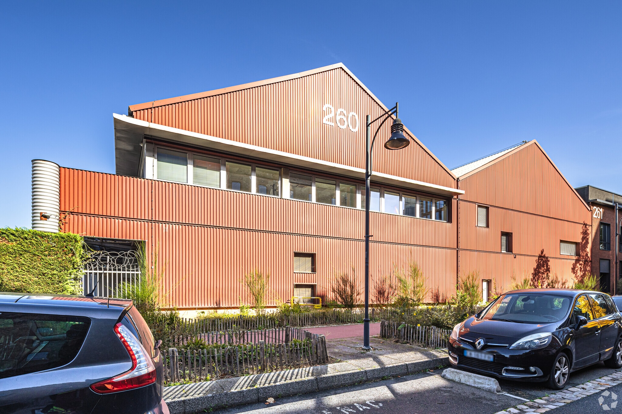 45 Avenue Victor Hugo, Aubervilliers for lease Primary Photo- Image 1 of 4