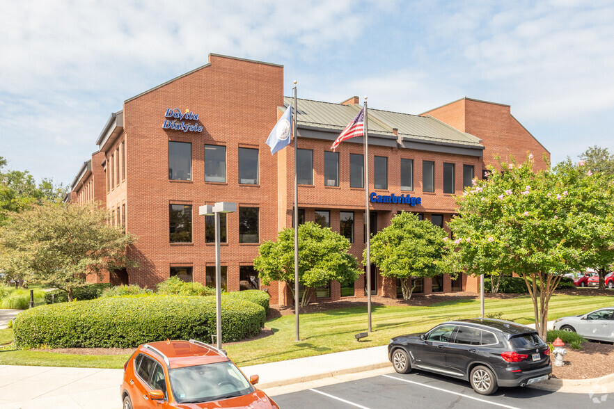 8391 Old Courthouse Rd, Vienna, VA for lease - Building Photo - Image 3 of 6