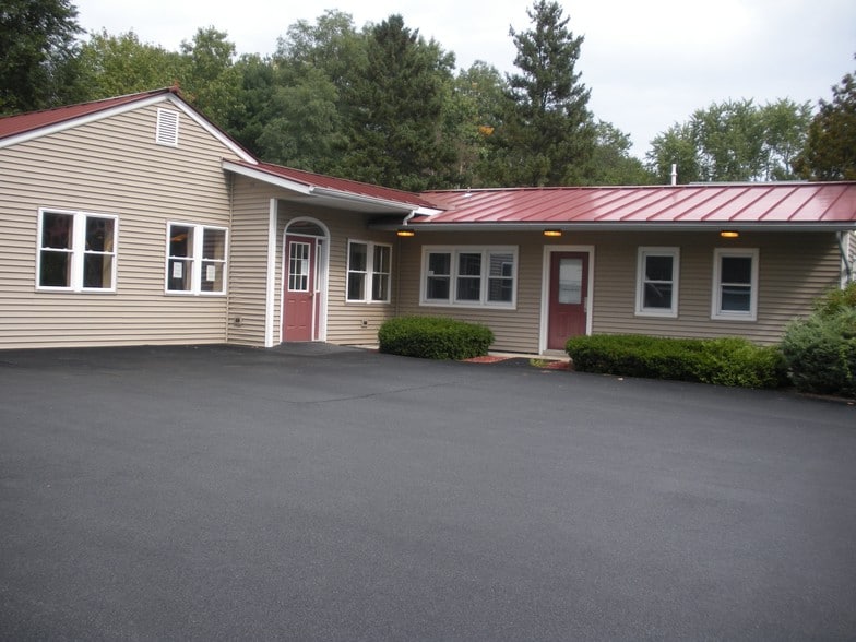 1037 Rt-196, Hudson Falls, NY for sale - Building Photo - Image 1 of 1