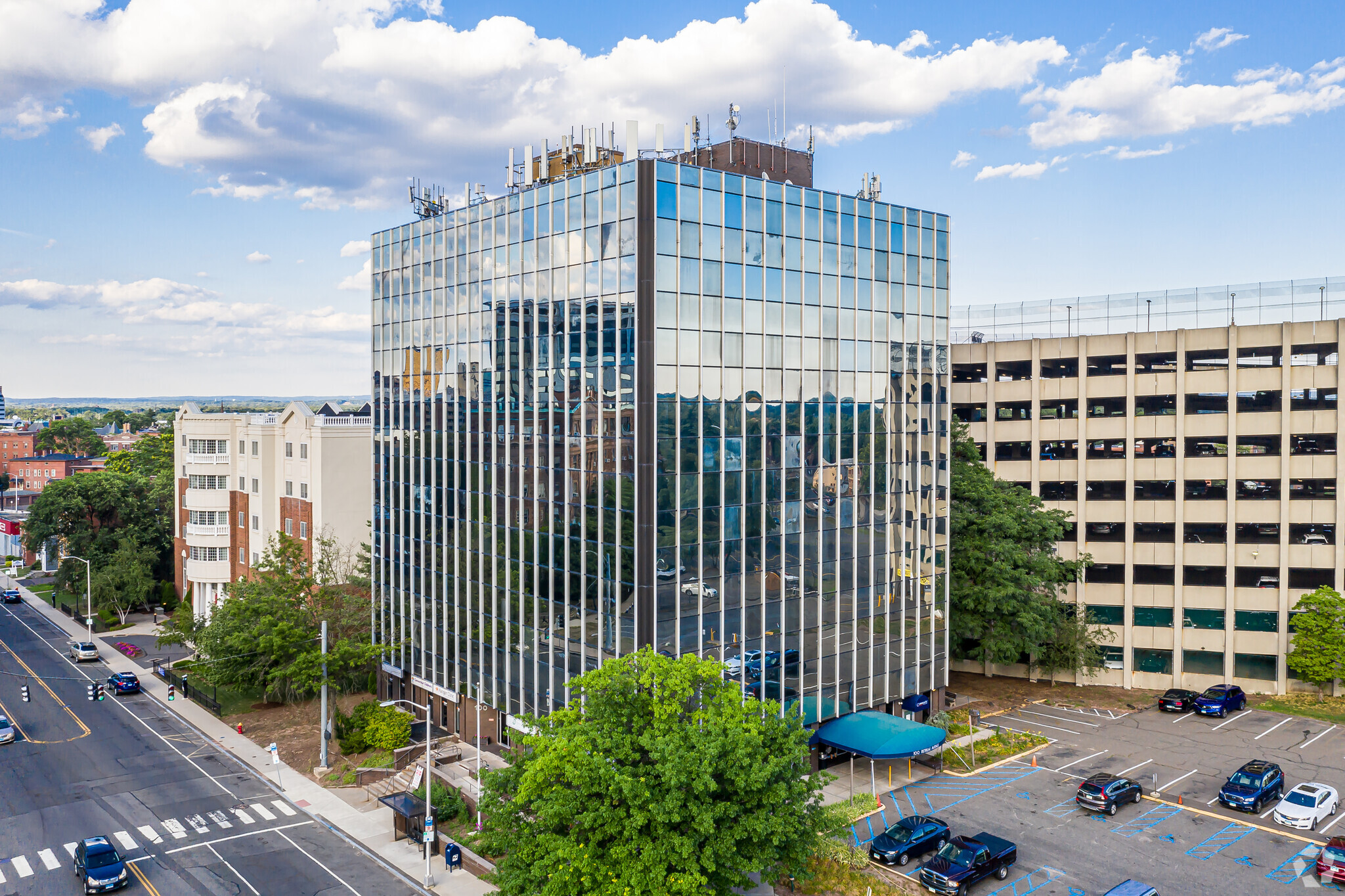 100 Retreat Ave, Hartford, CT for sale Primary Photo- Image 1 of 1