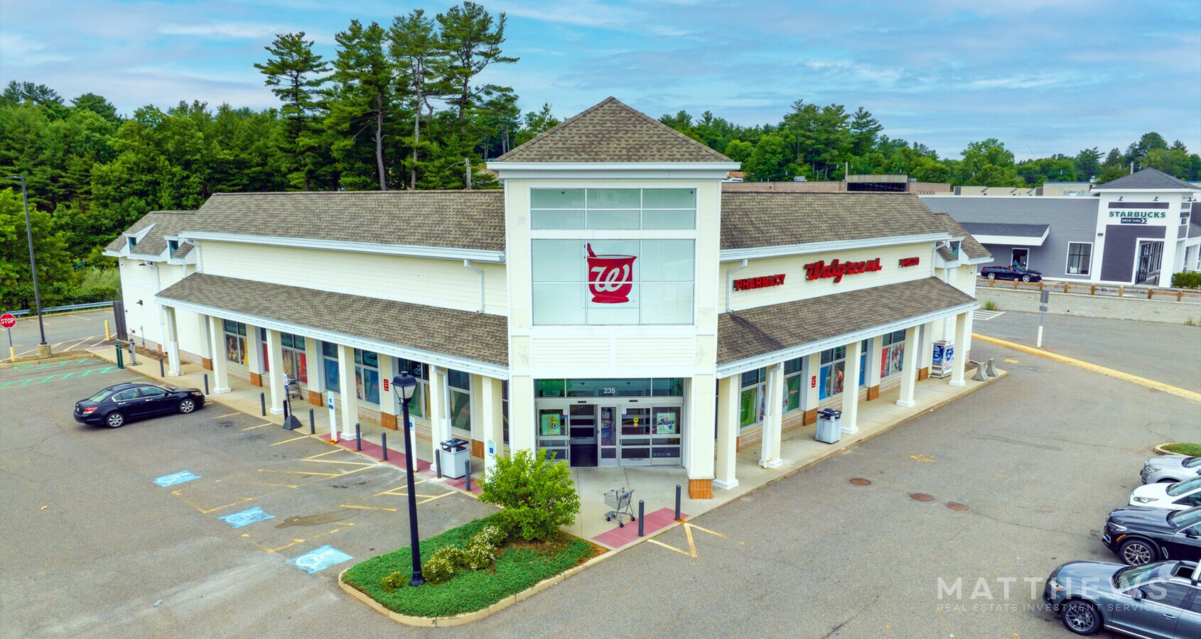 235 S Main St, Middleton, MA 01949