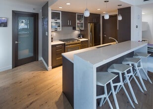 1032 Pacific Blvd, Vancouver, BC for lease Interior Photo- Image 2 of 7