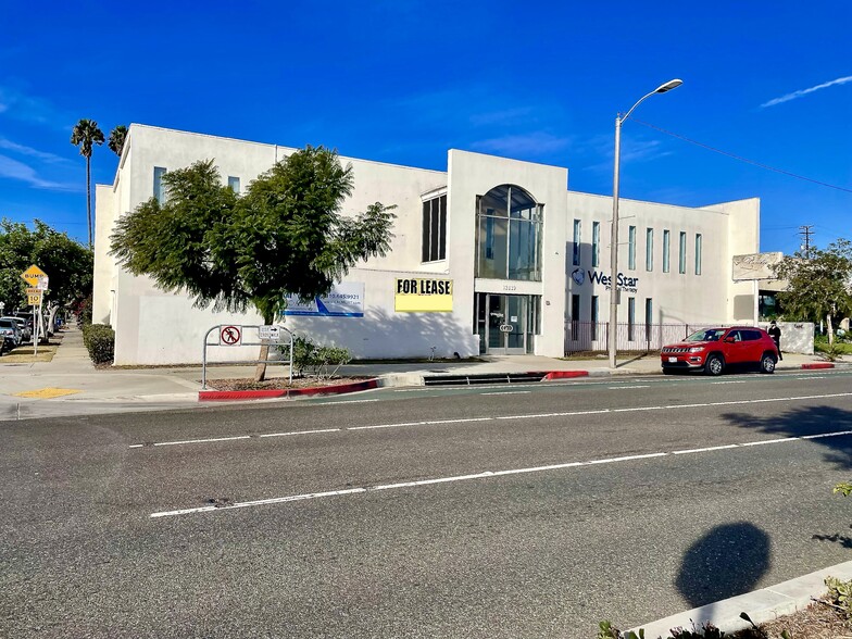 13637 Hawthorne Blvd, Hawthorne, CA for sale - Building Photo - Image 1 of 1