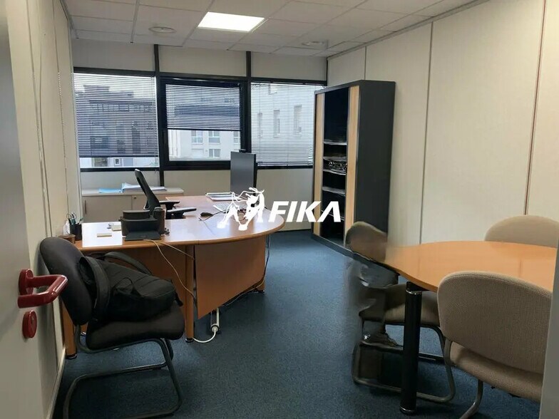 Office in Toulouse for lease - Interior Photo - Image 3 of 5