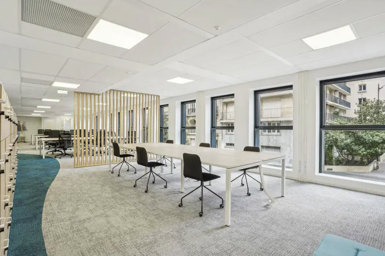 10 Rue Desaix, Paris for lease Building Photo- Image 1 of 12