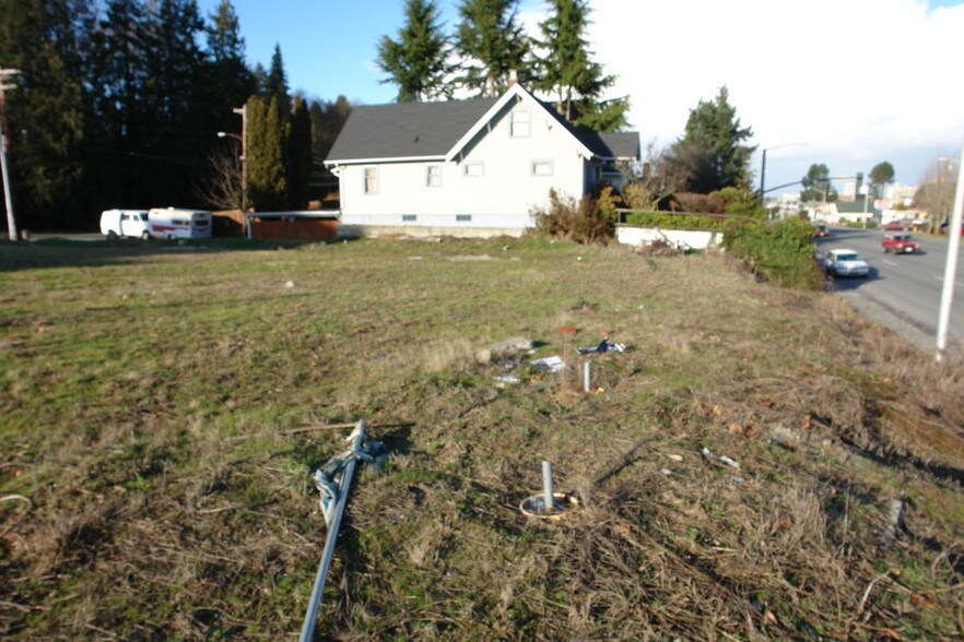 Rucker Ave, Everett, WA 98201