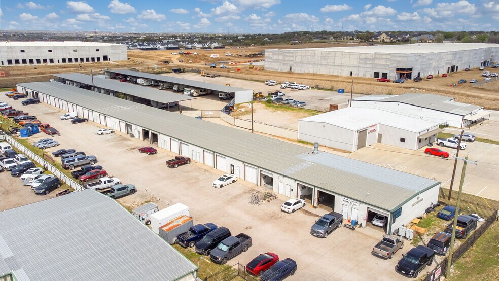 10027 Harmon Rd, Fort Worth, TX for lease - Building Photo - Image 1 of 26