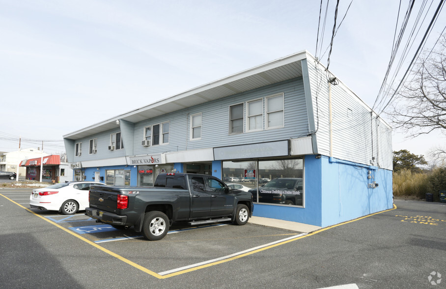 231 Chambers Bridge Rd, Brick, NJ for lease - Building Photo - Image 2 of 3