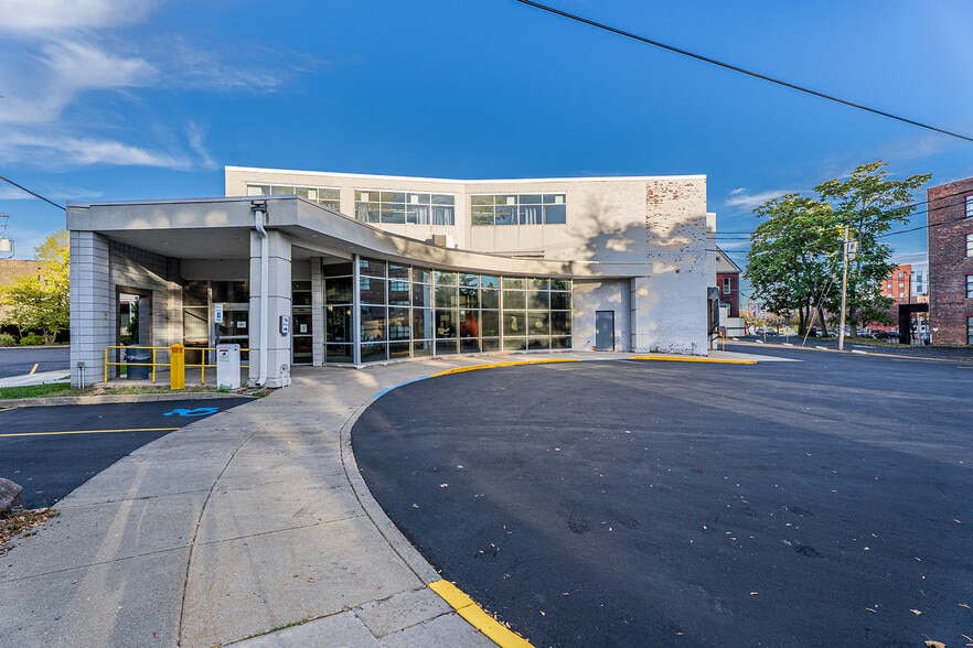 Downtown Buffalo Medical/Office Portfoli portfolio of 3 properties for sale on LoopNet.com - Building Photo - Image 2 of 81