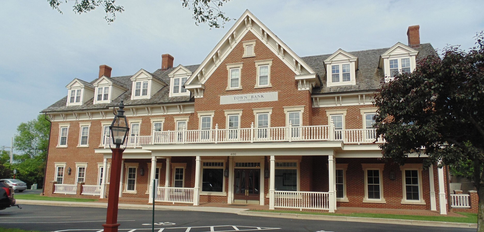 400 Genesee St, Delafield, WI 53018