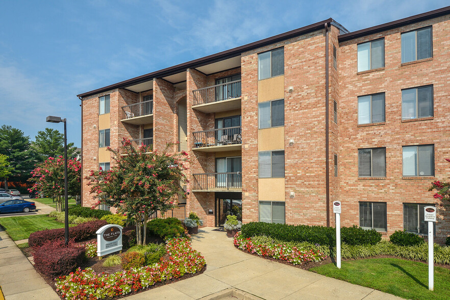 11542 February Cir, Silver Spring, MD for sale - Building Photo - Image 1 of 1