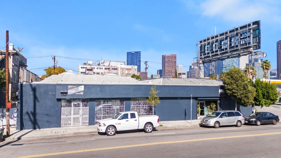 1319-1321 W 11th St, Los Angeles, CA for sale - Building Photo - Image 2 of 18