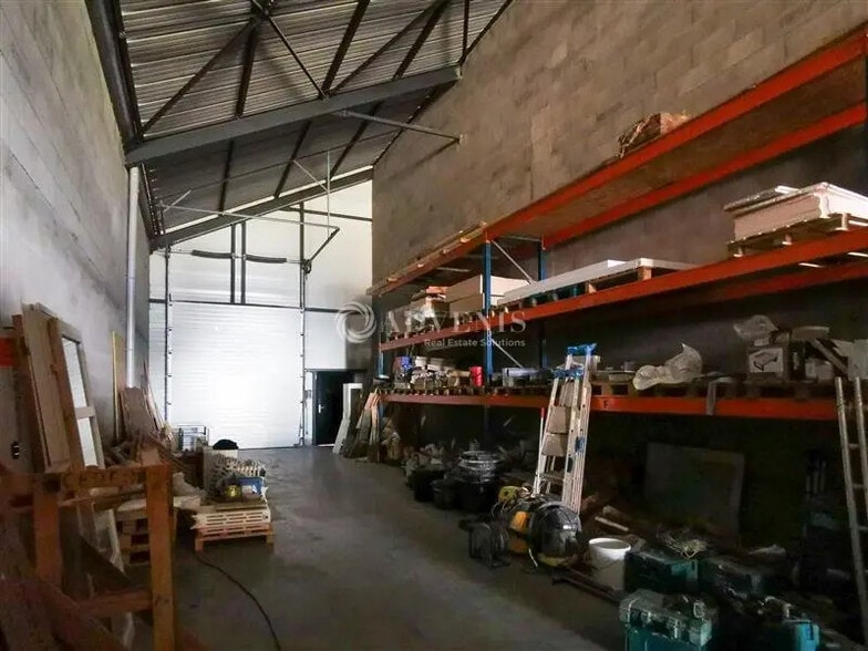 Flex in Saint-Malo for lease - Interior Photo - Image 3 of 7