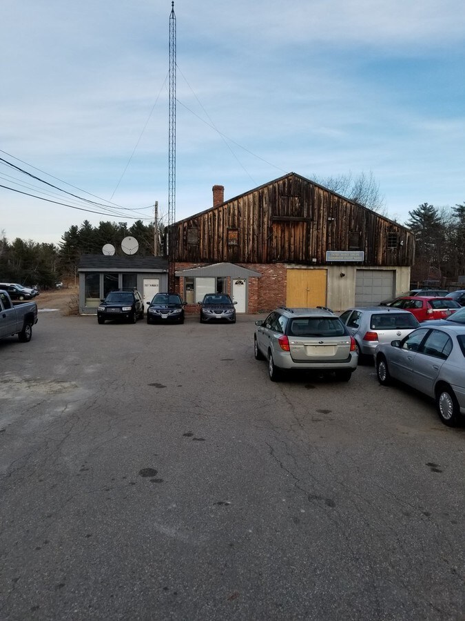 233 Main St, Plaistow, NH 03865