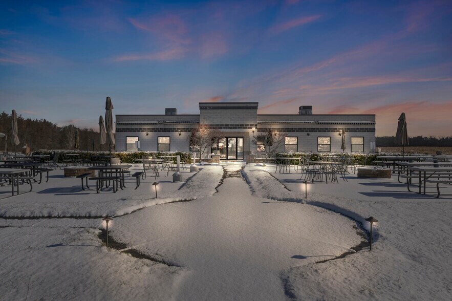 14558 Ellsworth Rd, Berlin Center, OH for sale - Primary Photo - Image 1 of 1