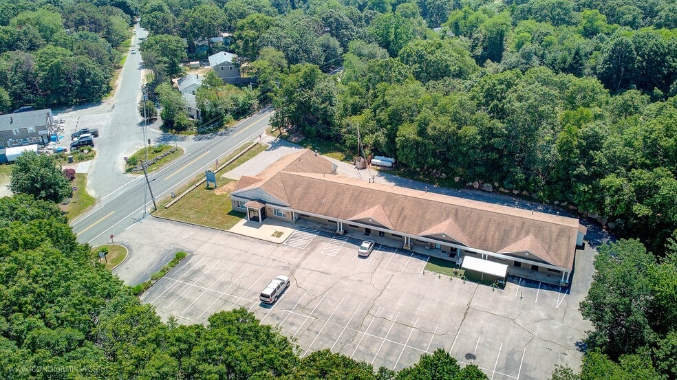 3769 Old Post Rd, Charlestown, RI for sale - Building Photo - Image 2 of 6