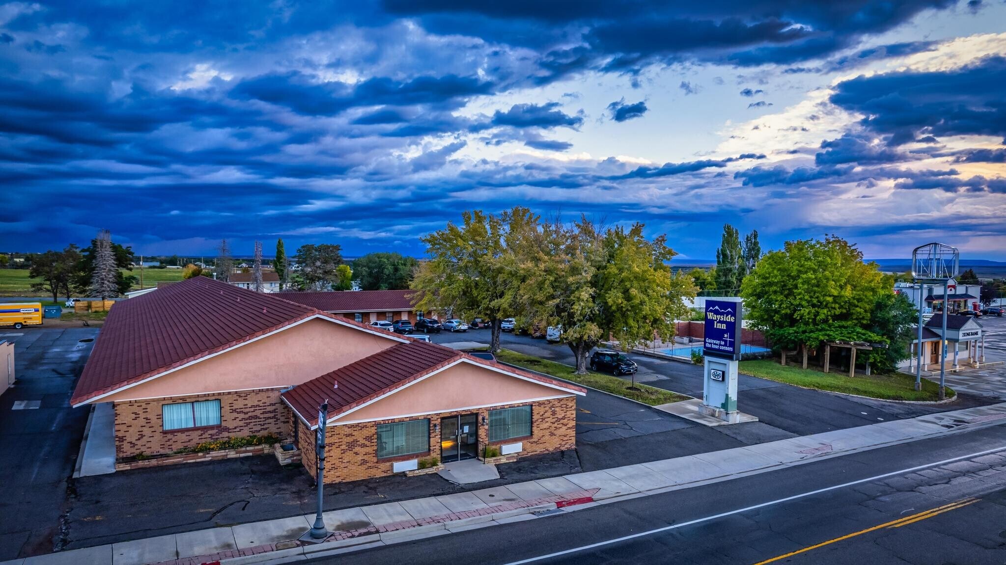 197 E Center St, Monticello, UT 84535 Wayside Motor Inn