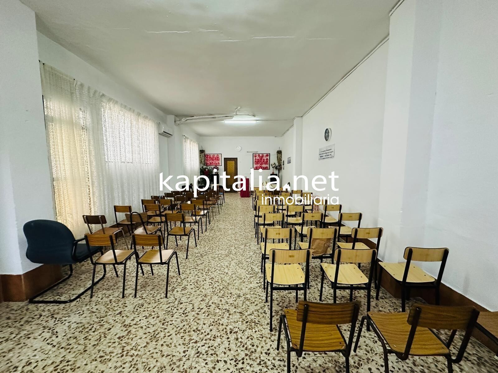 Retail in L'Olleria, Valencia for sale Building Photo- Image 1 of 6