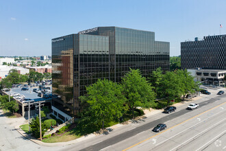 1600 S Brentwood Blvd, Brentwood, MO for lease Building Photo- Image 2 of 7