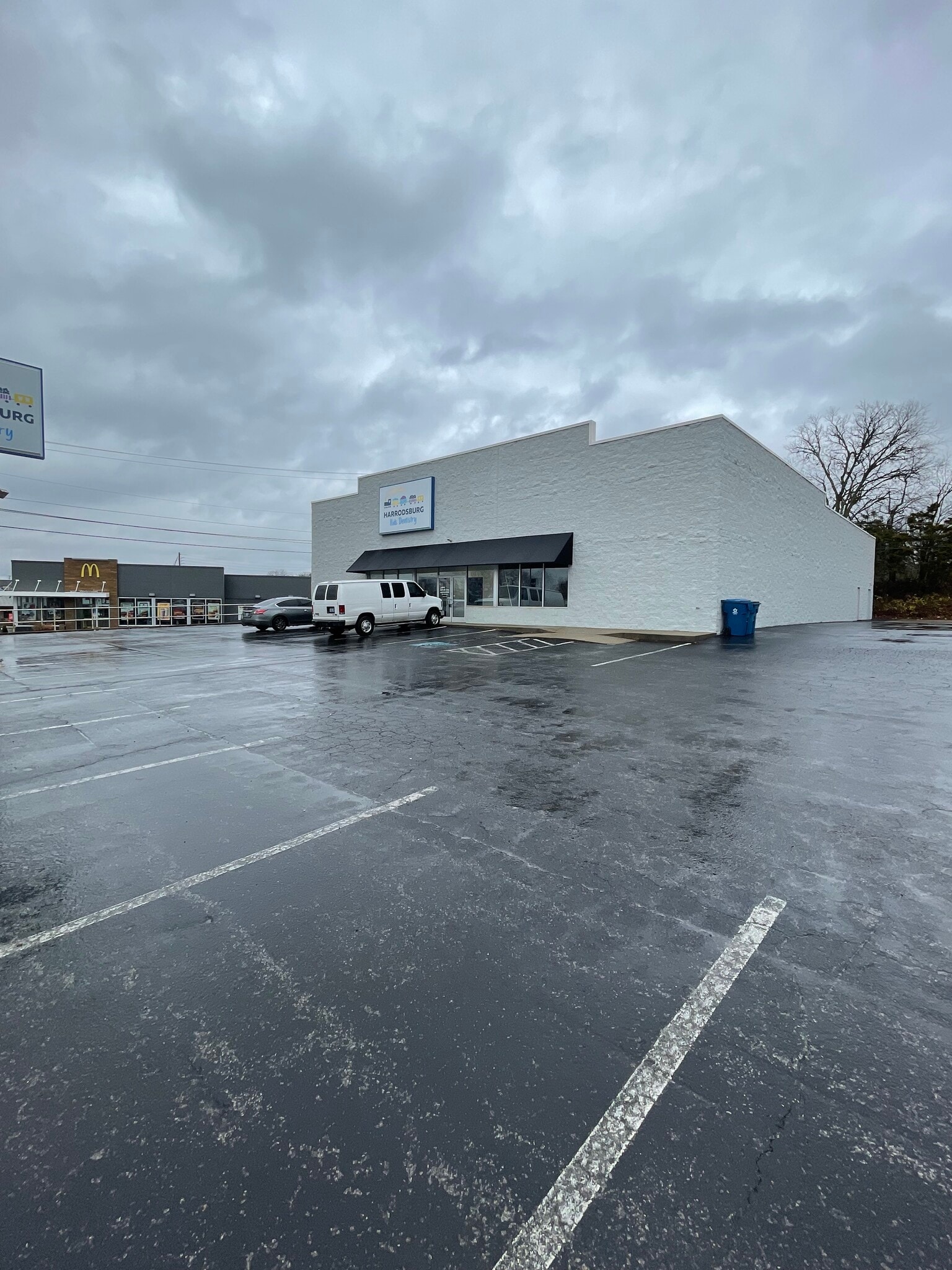 685 S College St, Harrodsburg, KY for lease Building Photo- Image 1 of 16