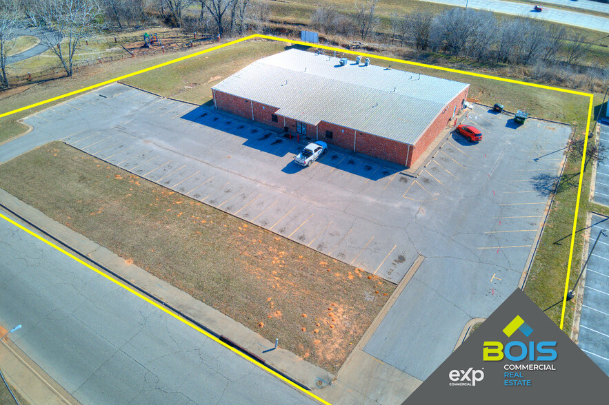 7822 W Parkway Blvd, Tulsa, OK for sale - Building Photo - Image 2 of 9