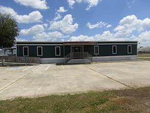 2804 W Admiral Doyle Dr, New Iberia, LA for lease Building Photo- Image 1 of 13
