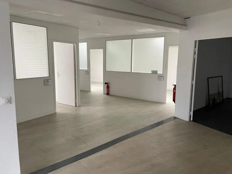 Flex in Stains for sale - Building Photo - Image 3 of 4