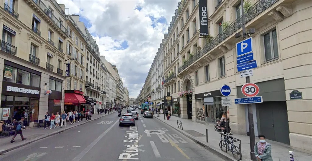 Retail in Paris for lease Building Photo- Image 1 of 3