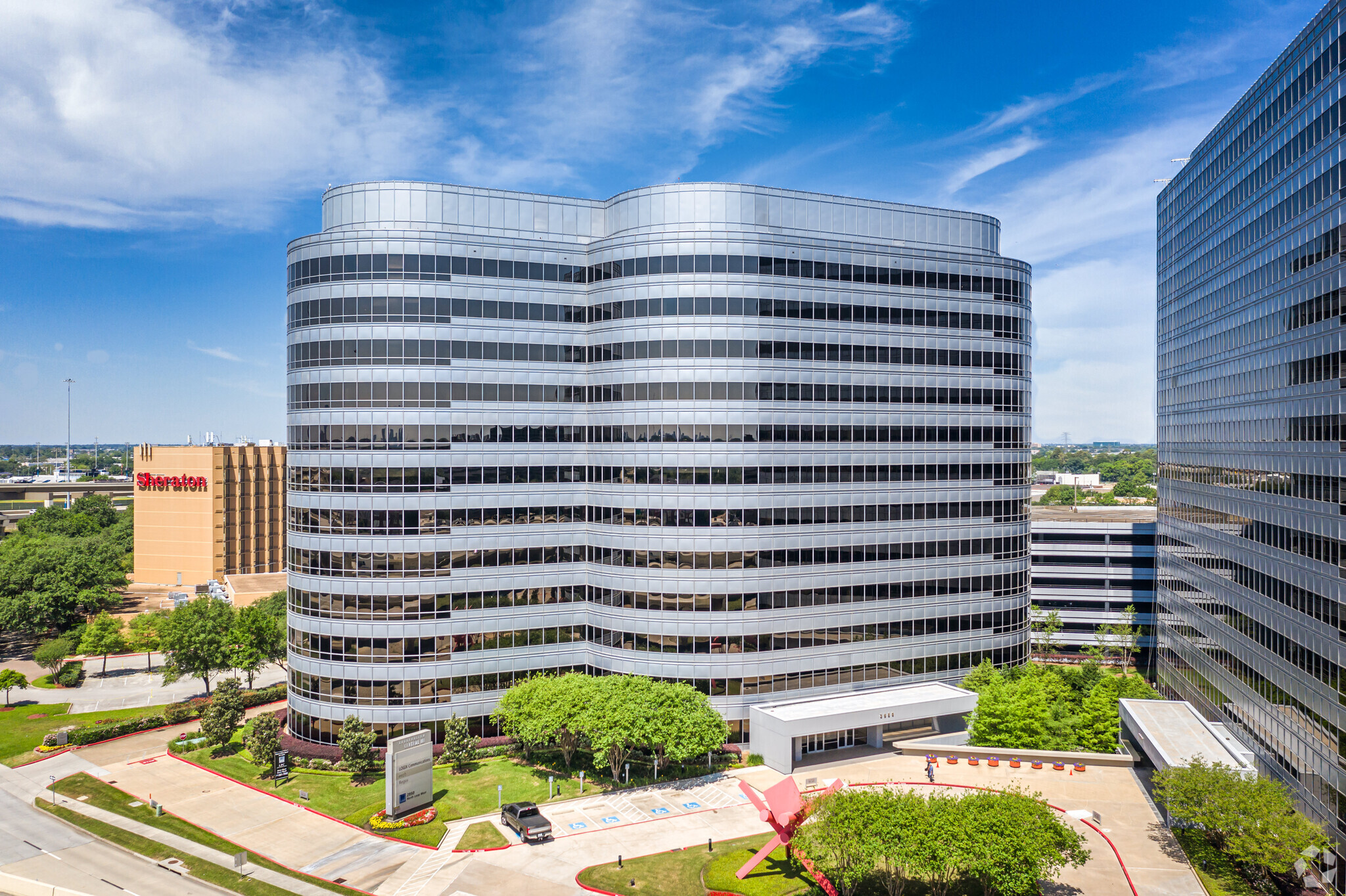 2950 N Loop Fwy W, Houston, TX for lease Building Photo- Image 1 of 14