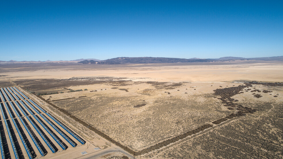 42829 Harper Lake Rd, Hinkley, CA for sale - Primary Photo - Image 1 of 1