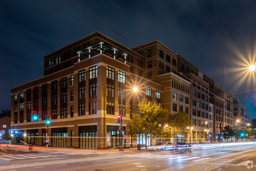 801-901 H St NE, Washington, DC for lease - Building Photo - Image 1 of 2