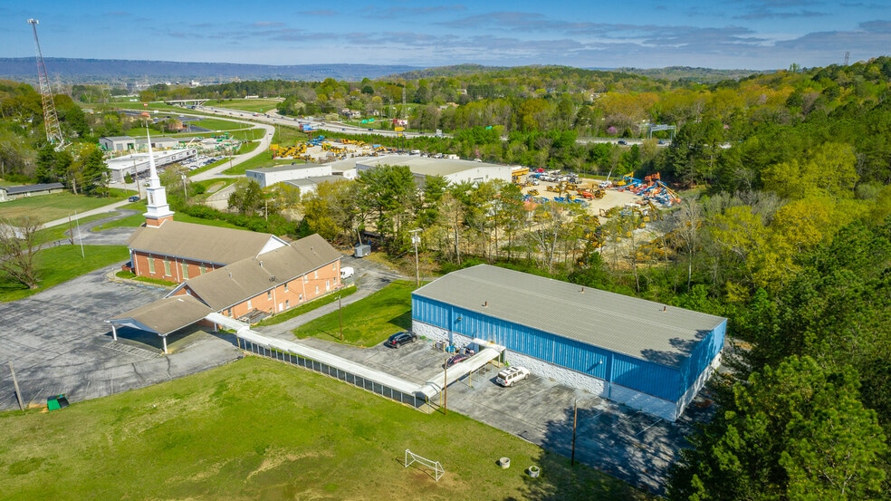 4062 S Access Rd, Chattanooga, TN for sale - Building Photo - Image 2 of 43